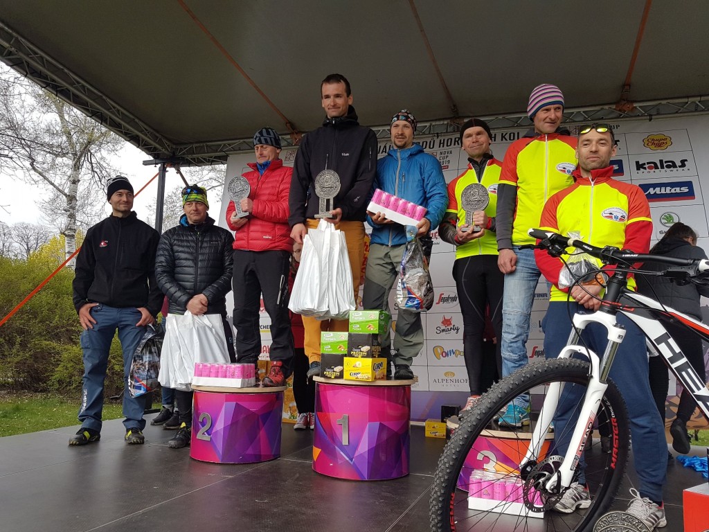 1cd0de32175612fc1f8d81eb19907e6e