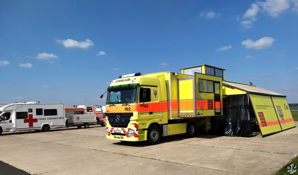 57502817_407053856785588_5843082373738004480_n